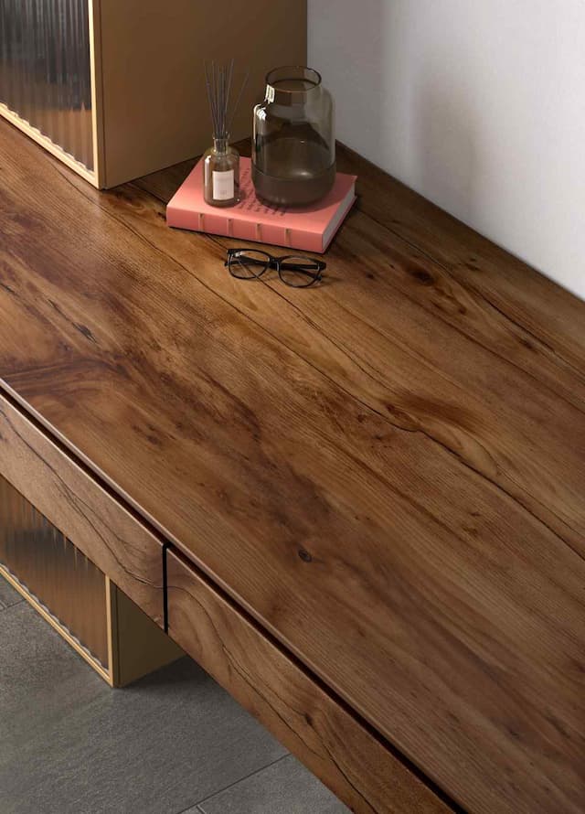 پنل روکش ملامینه پاکچوب طرح Taxus 7717 با بافت چوبی خاص